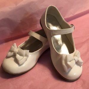 Little Girl’s Dress Shoes